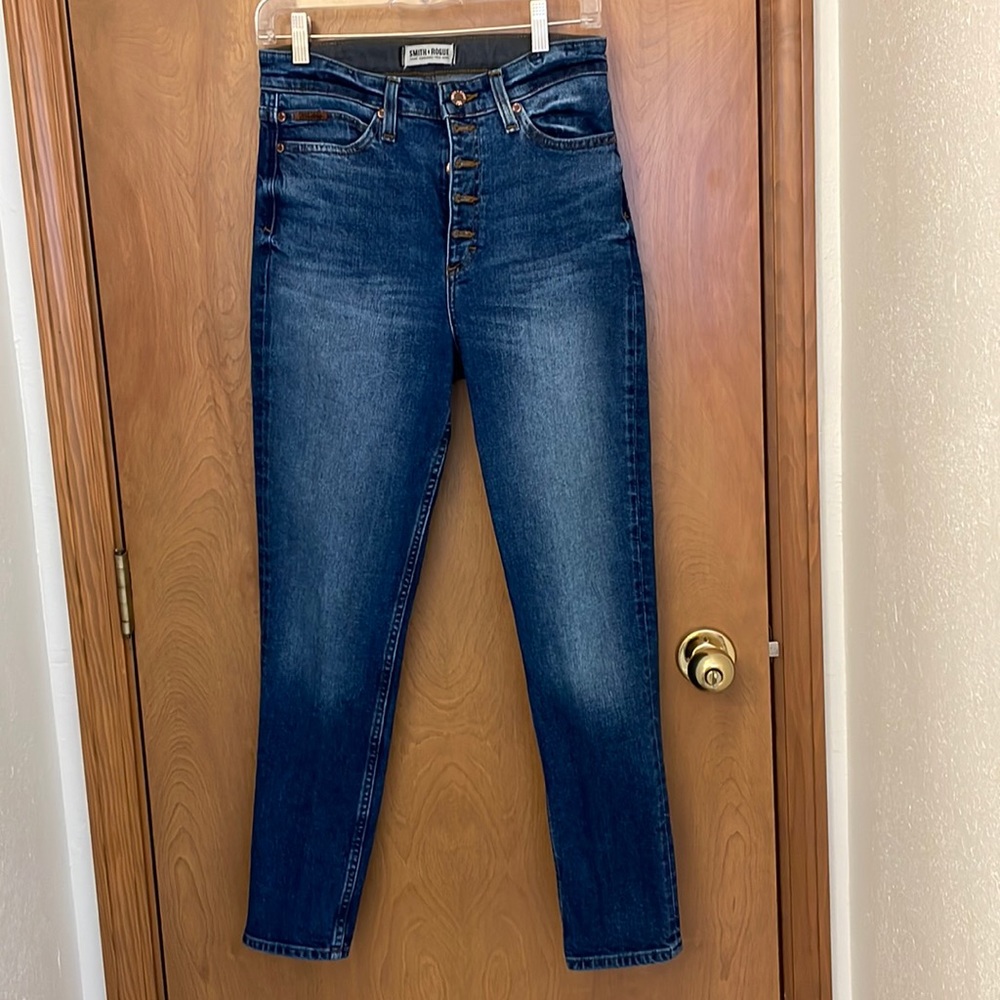 Smith + Rogue Women’s W73 Tapered Leg Jeans, size 28 x28 in EUC